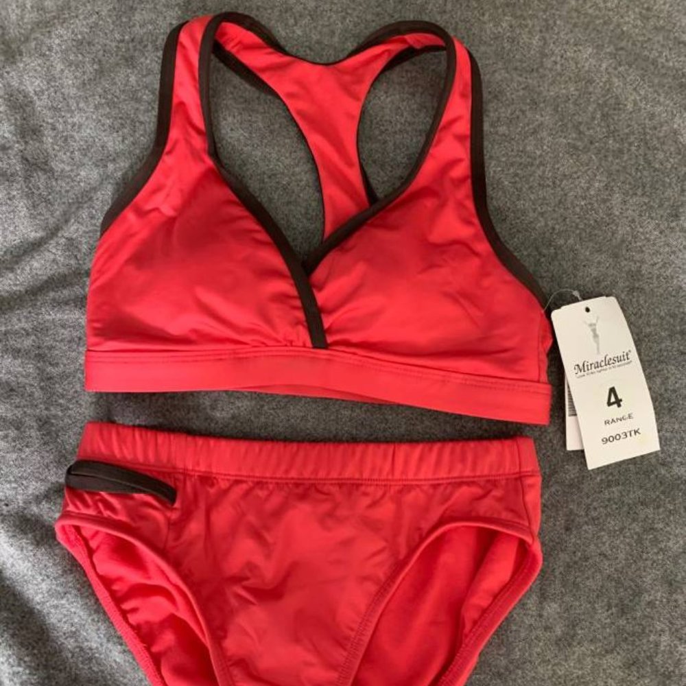(NEW) Miracle suit women bathing suit 2 piece bikini